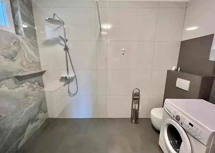 In 41209 Апартаменты *
