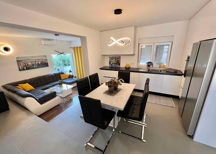 In 41209 公寓 茨里克韦尼察